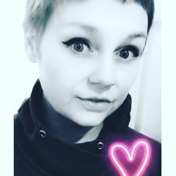 Meet your Posher, Rachael - Picture 1 of 1